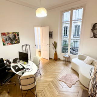 Bureau privé 23 m² 4 postes Location bureau Rue Charles Laffitte Neuilly-sur-Seine 92200 - photo 1